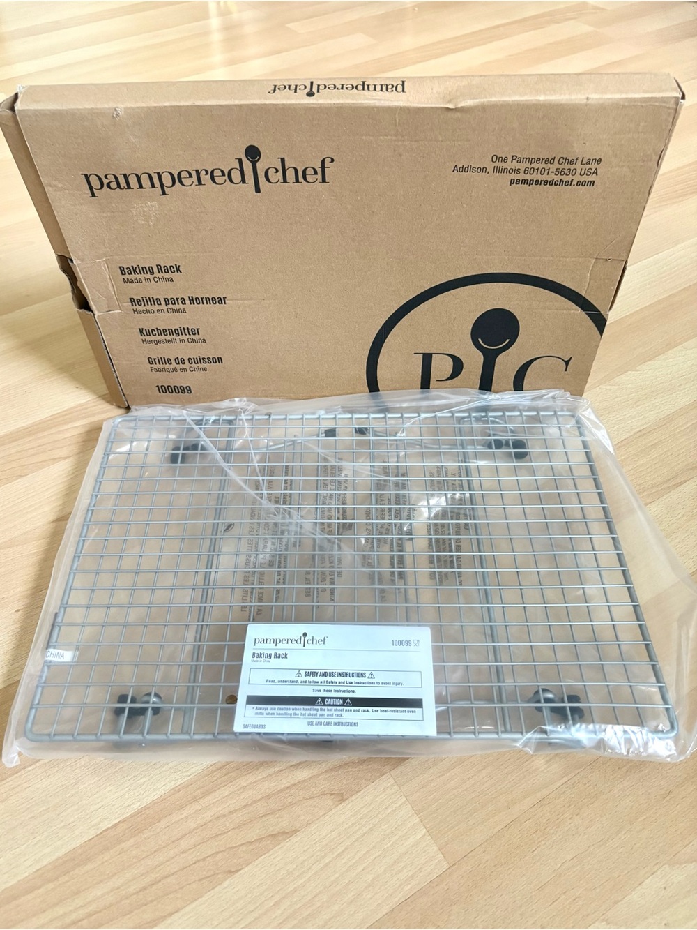 Pampered Chef Baking & Cooling Rack | Nonstick with Foldable Legs 100099 *NEW*